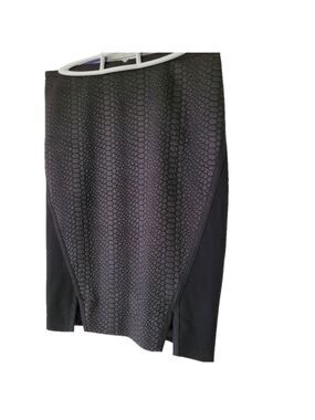 Ted Baker London size 2 midi Pencil skirt snake embossed vegan leather Black